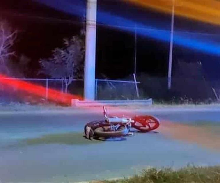 Muere motociclista al estrellarse contra luminaria Muere motociclista al estrellarse contra luminaria