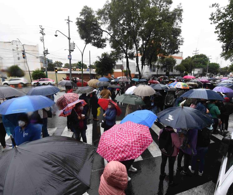 Llenan sede jóvenes de otras alcaldías y estados Llenan sede jóvenes de otras alcaldías y estados