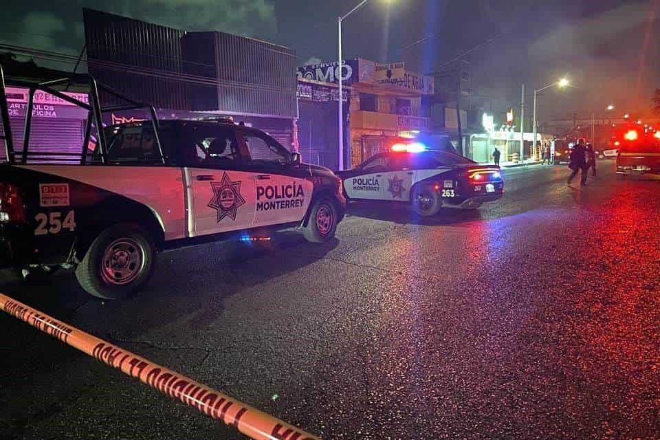 Una intensa movilización de los puestos de socorro se reportó en la colonia Moderna, al reportarse un incendio
