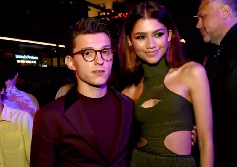 Tom Holland y a Zendaya se van de boda
