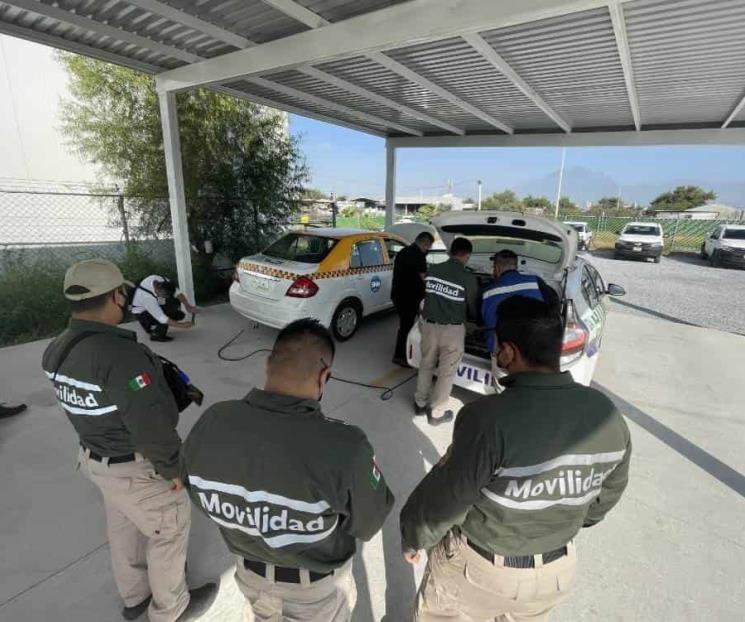Arranca Nuevo León la verificación vehicular con taxis Arranca Nuevo León la verificación vehicular con taxis