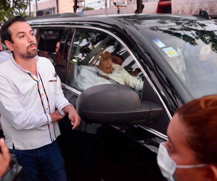 Me dejan pasar, me respetan y luego hablamos Me dejan pasar, me respetan y luego hablamos