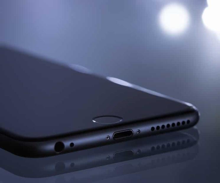 Huye niña de casa porque le quitaron celular Huye niña de casa porque le quitaron celular