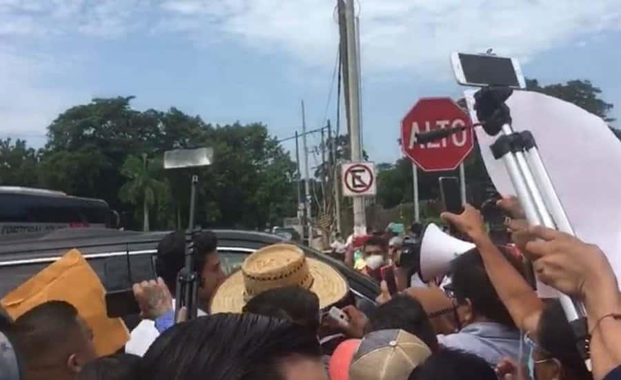 ¡Ni Frenaaa, ni la CNTE detienen al Presidente! ¡Ni Frenaaa, ni la CNTE detienen al Presidente!