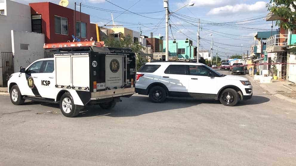 Balean a dos en porche de casa, uno muere Balean a dos en porche de casa, uno muere