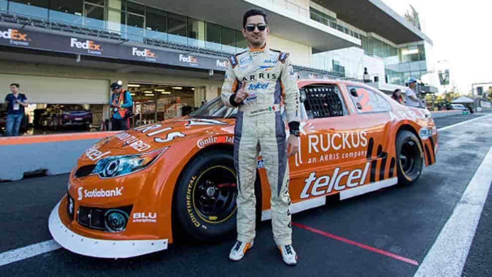 Es regio Abraham Alarcón líder en Nascar Peak México Es regio Abraham Alarcón líder en Nascar Peak México