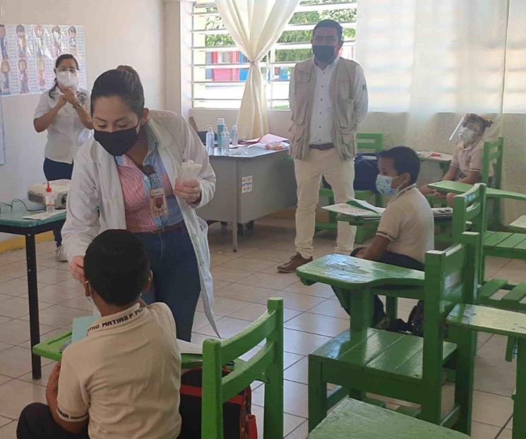 Reportan escuelas poca asistencia