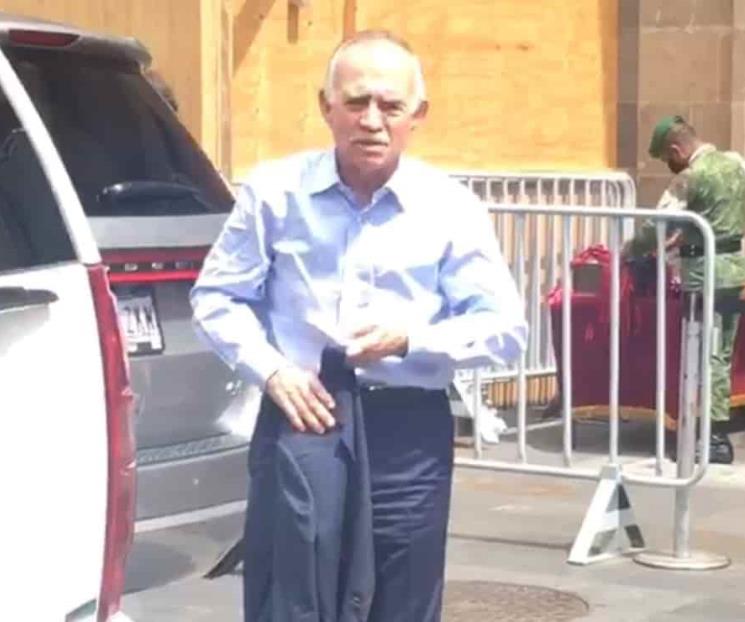 Alfonso Romo se reúne con AMLO