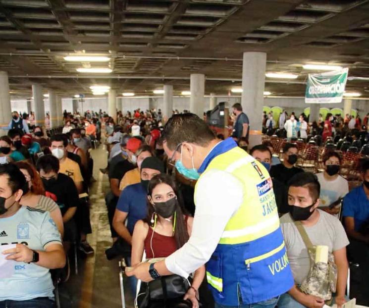 Tiene nutrida participación jornada de vacunación en SC Tiene nutrida participación jornada de vacunación en SC