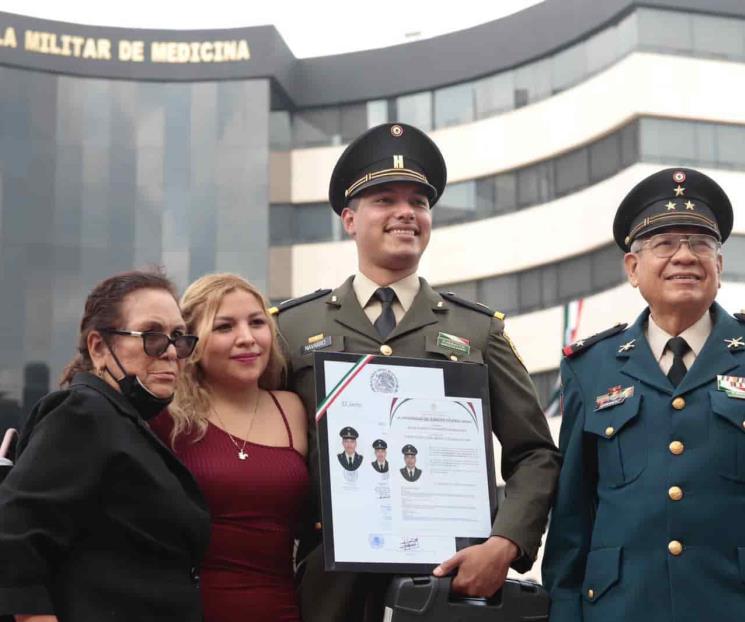 Se gradúan 223 elementos de la Escuela militar de Medicina