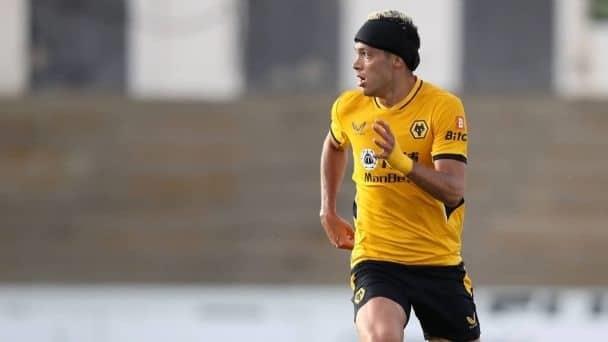 Se niegan Wolves a prestar a Raúl Se niegan Wolves a prestar a Raúl