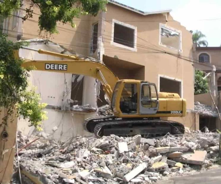 Destruyen casa donde ocurre crimen