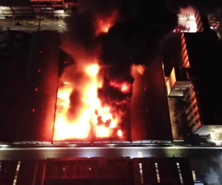 Se incendia bodega en Colonia Bella Vista