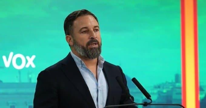 Abascal, líder ultraderecha que ve a los españoles primero