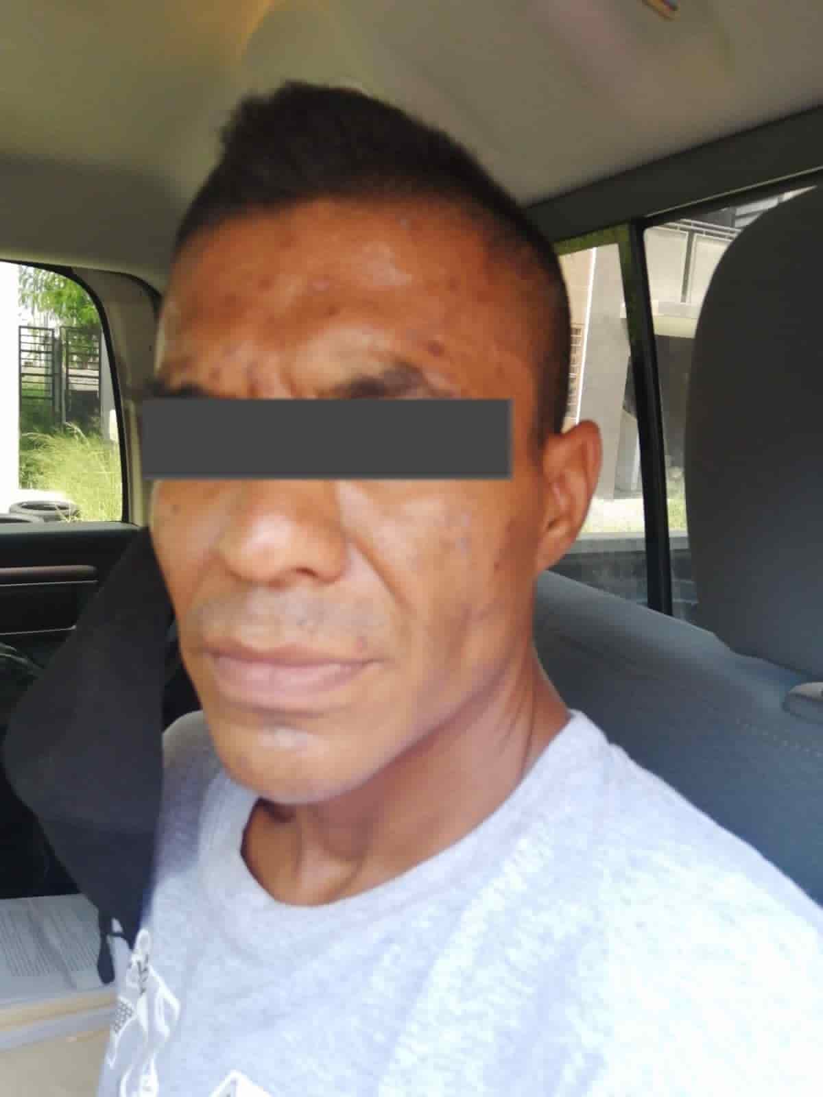 Detemnido a bordo de un vehículo robado horas antes