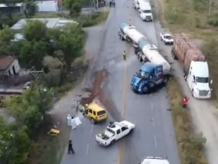 Un hombre perdió la vida al estrellar su camioneta de frente contra un tráiler