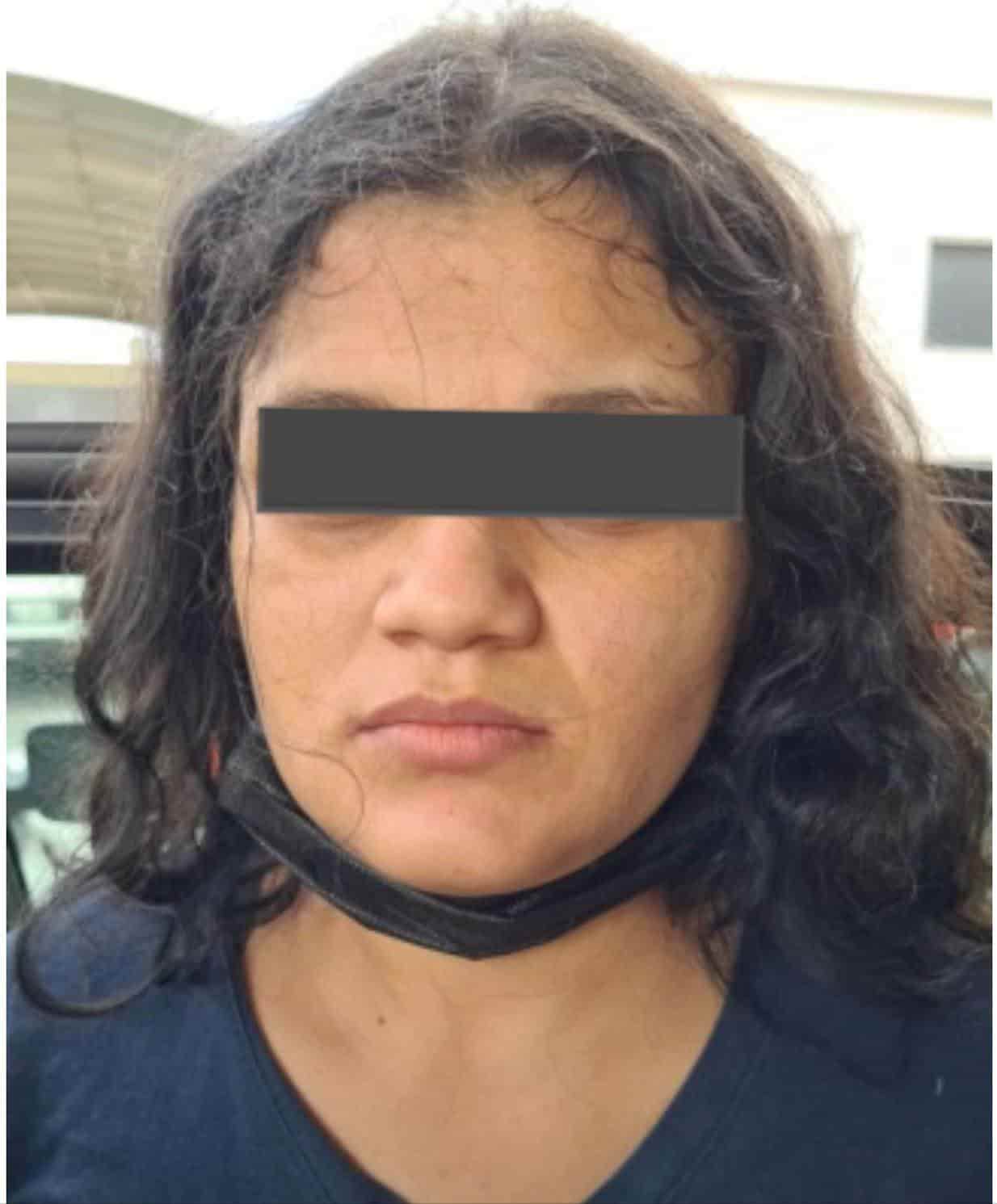 Dos hombres y una mujer que portaban droga, fueron arrestados en Ciénega de Flores