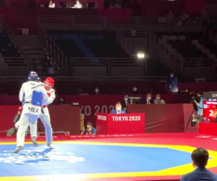 Se mete Pedroza a semifinal de repechaje