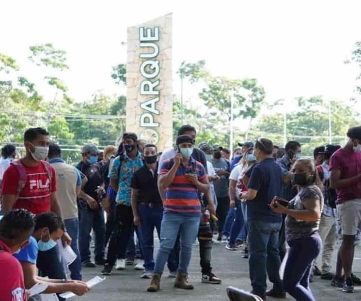 Vacunan contra Covid a migrantes en Chiapas
