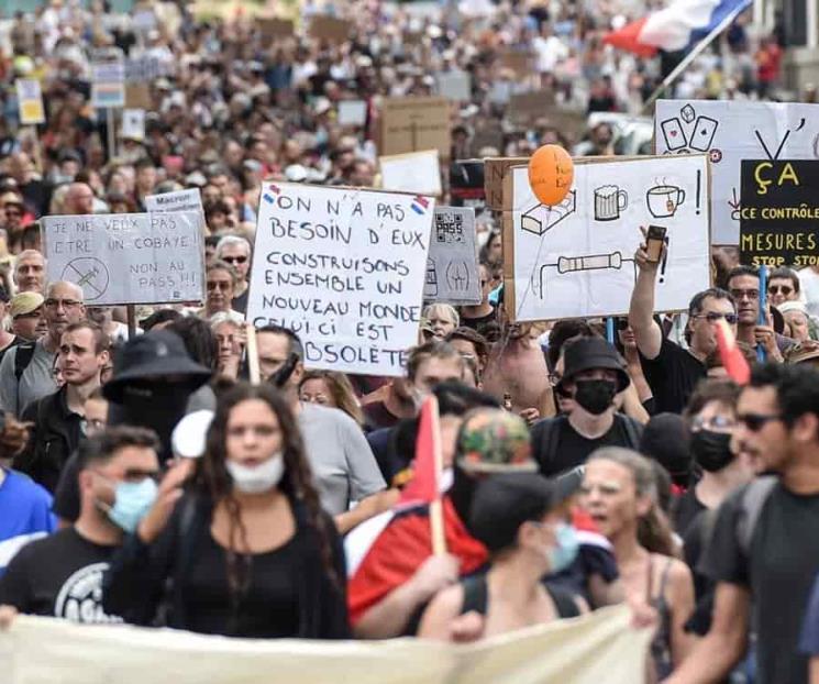 Protestan en Francia contra el pasaporte sanitario