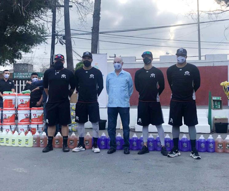 Hacen Sultanes altruismo; pintan y arreglan escuela