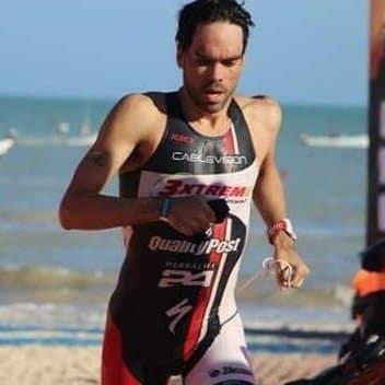 Destacan regios en natación y triatlón