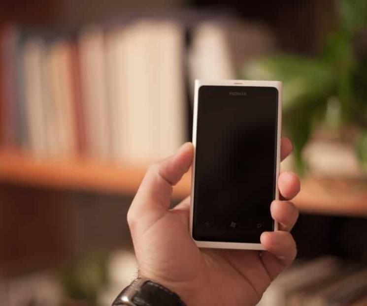 Exige a fabricantes de smartphones 7 años de actualizaciones