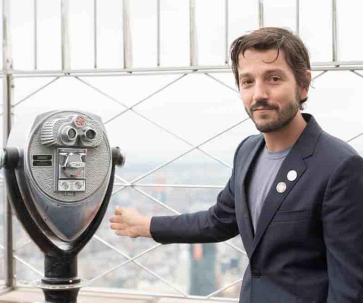 Reconocerán Premios Platino a Diego Luna