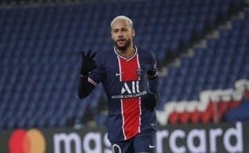 Paga PSG a Neymar por ser amable con fans