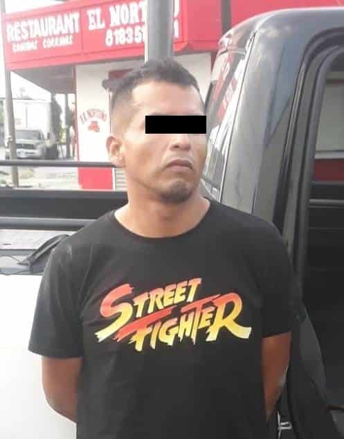Detenido después de ser sorprendido retirando el catalizador de una camioneta