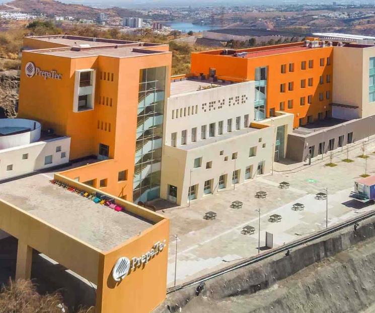 Suma PrepaTec Esmeralda modernas instalaciones Suma PrepaTec Esmeralda modernas instalaciones