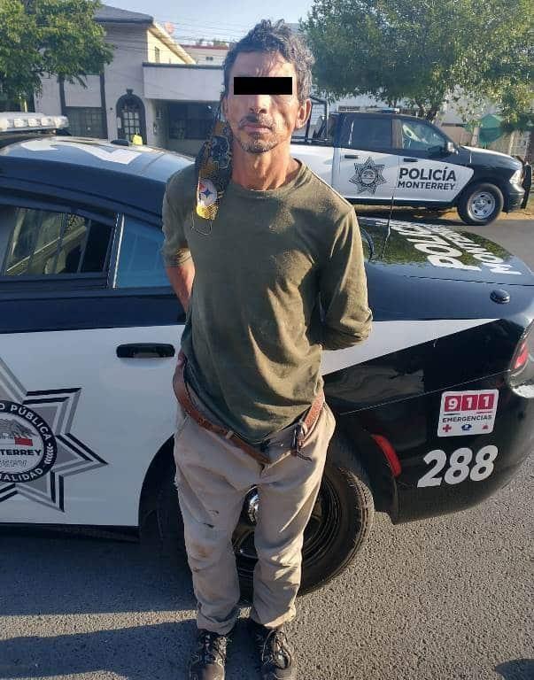 Ingresa a robar a negocio de hamburguesas y lo detienen