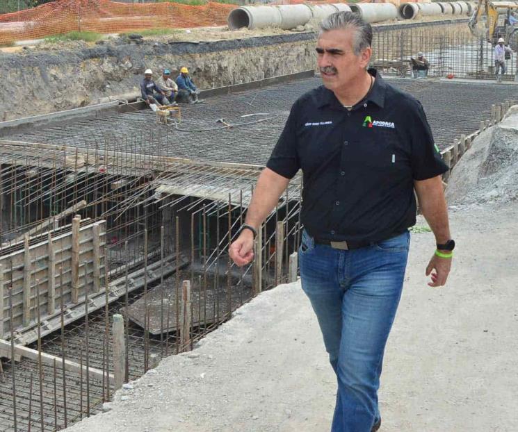 Trabaja Apodaca en obras pluviales en distintos puntos
