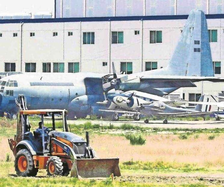 Militares trabajan con honestidad en aeropuerto: AMLO