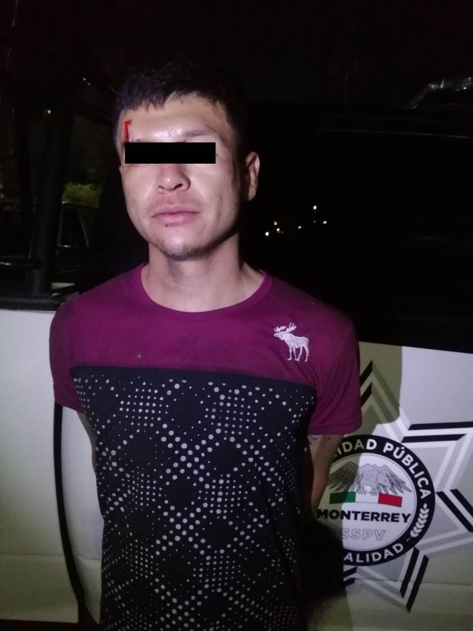 Tras despojar a un automovilista de su vehículo, un hombre fue arrestado