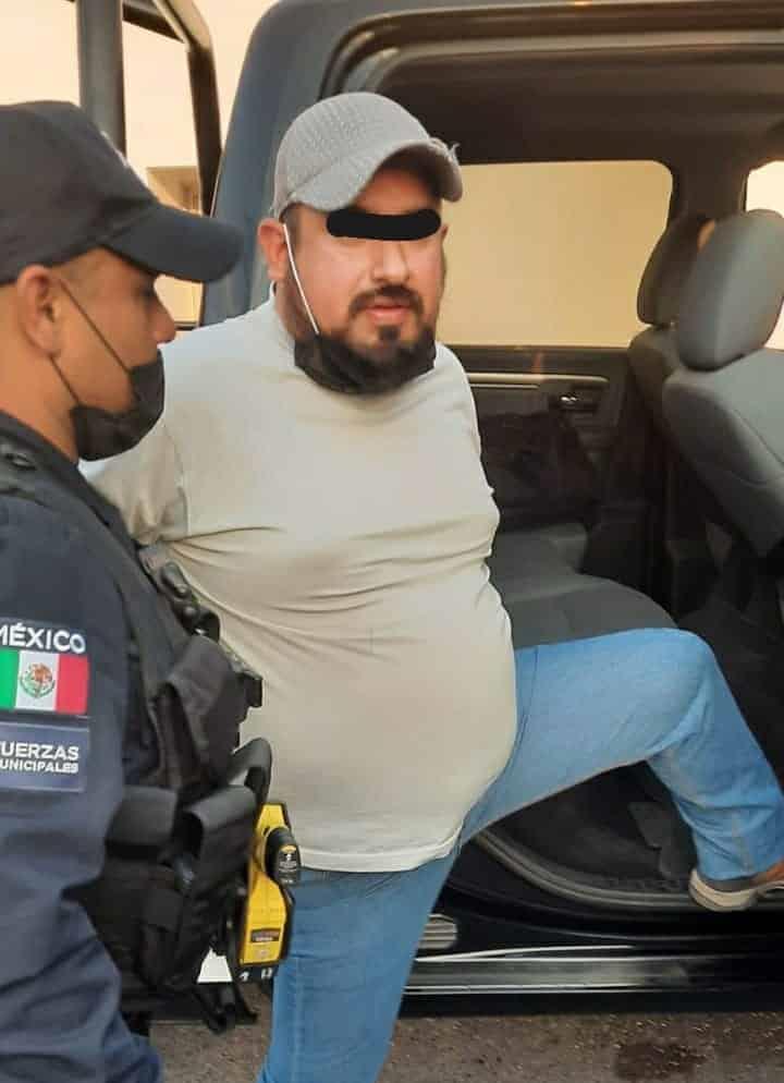 Asalta taxista a pasajero, y lo detienen en Centro de Mty