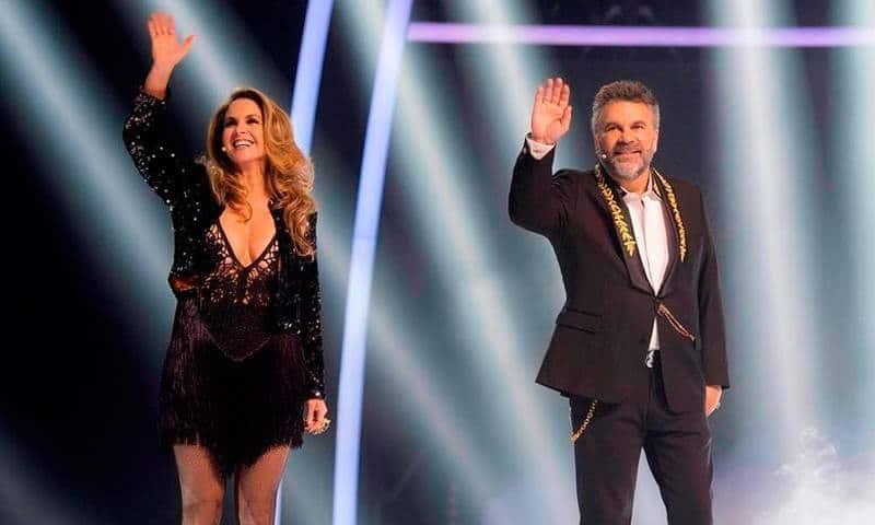 Lucero y Mijares dan muestra de su cercanía en concierto