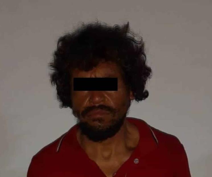 Detienen a hombre por ocasionar daños a bodega