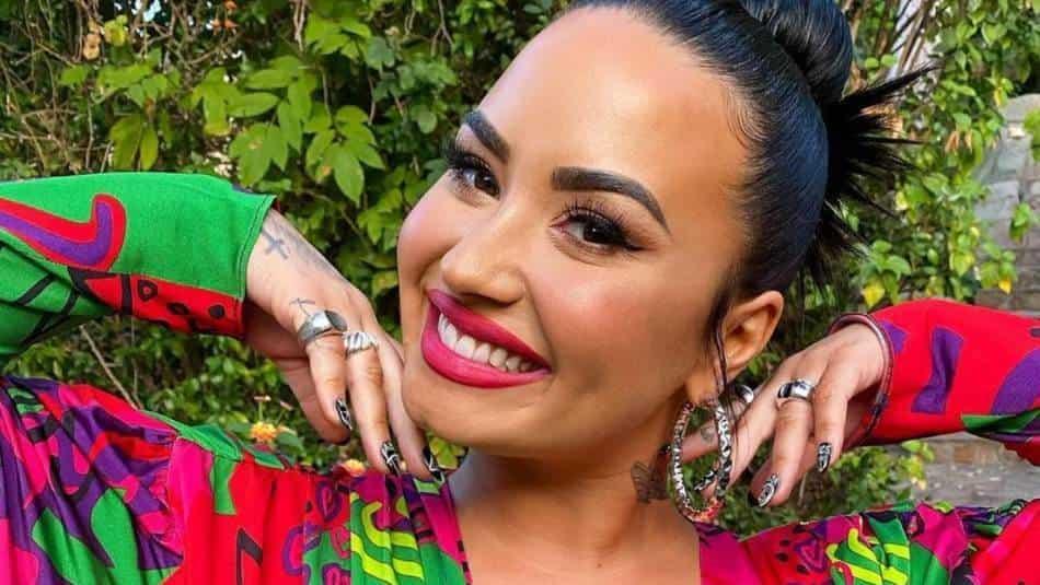 Demi Lovato asegura que tuvo experiencia con extraterrestres