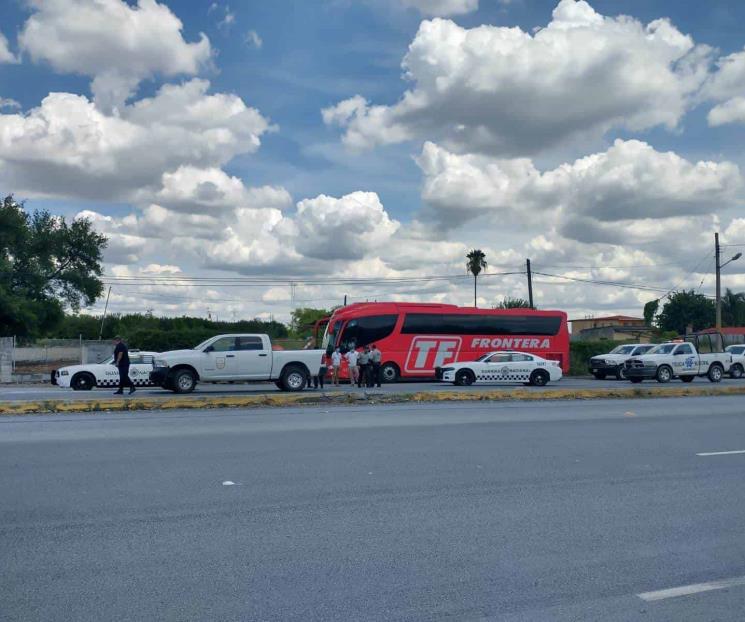 Descubren a más haitianos en autobús