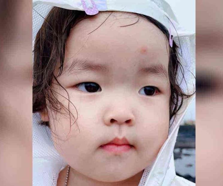 Adiós a los stickers de la niña coreana de WhatsApp Adiós a los stickers de la niña coreana de WhatsApp