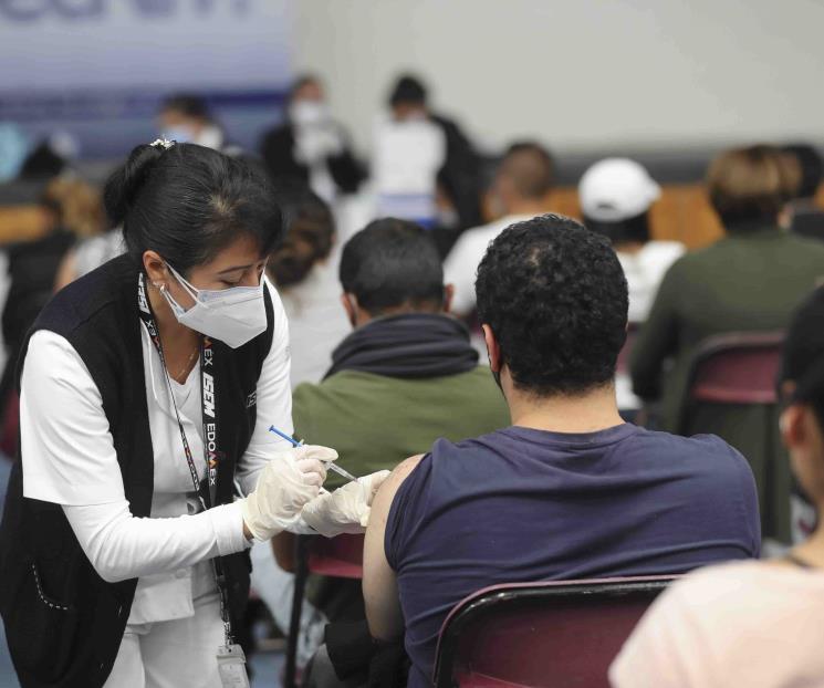 Vacunarán a mil menores en EU