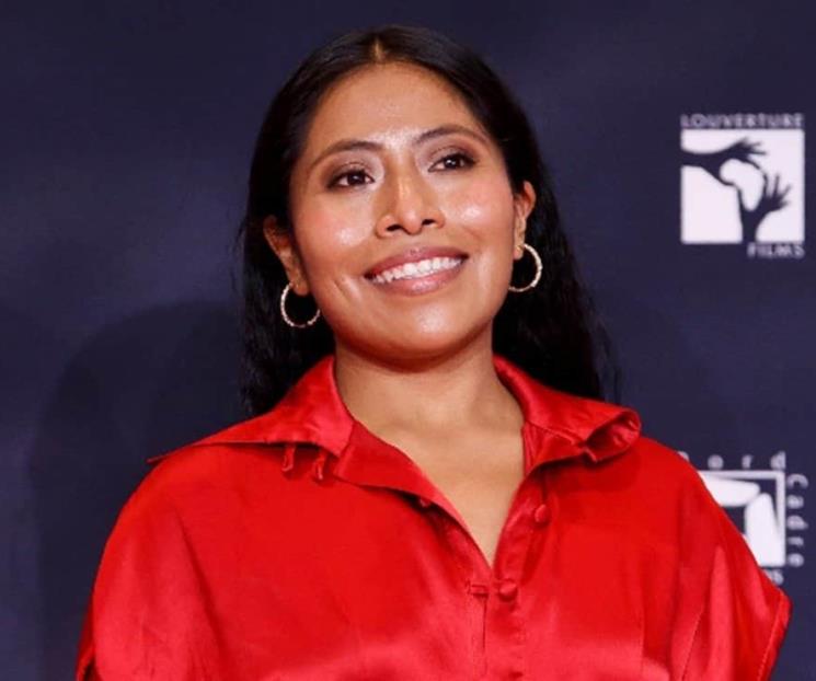 Yalitza se informa y se inspira en casos de violencia