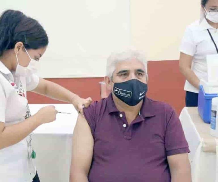 Cuenta un 40% de población con vacunación completa