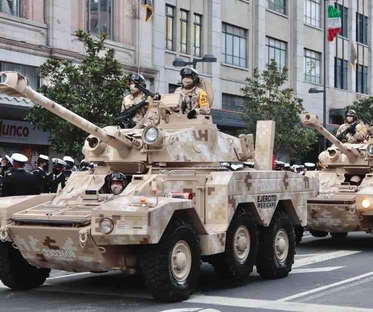 Participan 15 mil elementos del Ejército, Marina en desfile