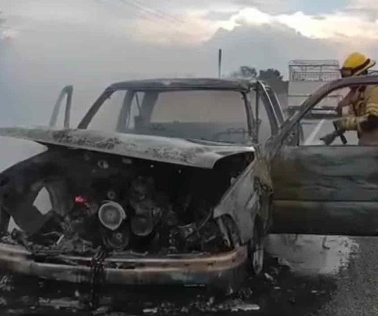Se incendia camioneta en General Terán