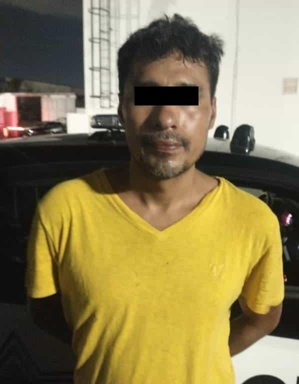 Arrestan a hombre por golpear y morder a su pareja
