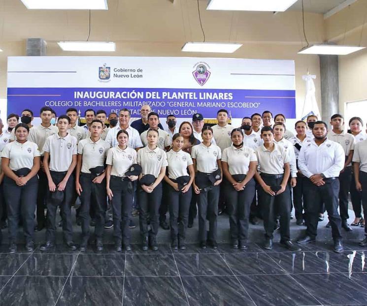 Es Colegio Militarizado un modelo de pleno éxito Es Colegio Militarizado un modelo de pleno éxito