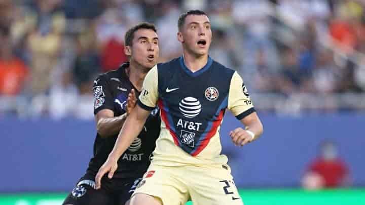 A un partido, y en casa de los Rayados