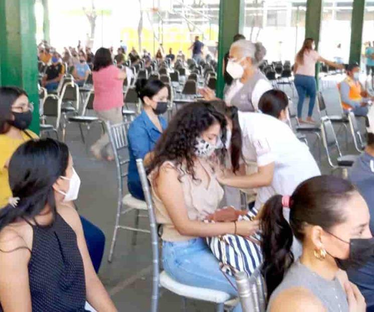 Inicia mañana vacunación en Escobedo